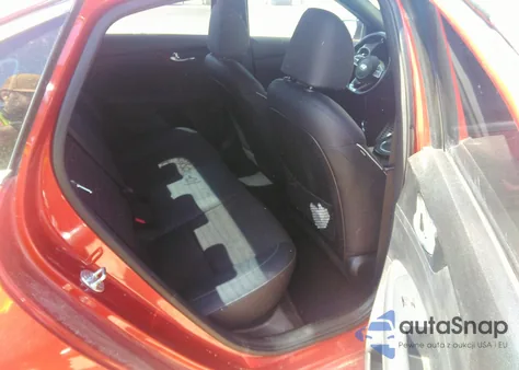 2020 Kia Forte Gt-Line z USA, uszkodzony, nr VIN 3KPF34AD2LE200433